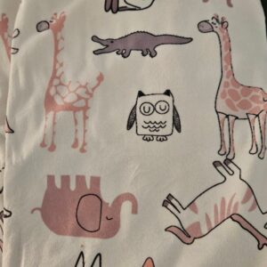 Mjuk babyfilt med lekfullt djurmotiv